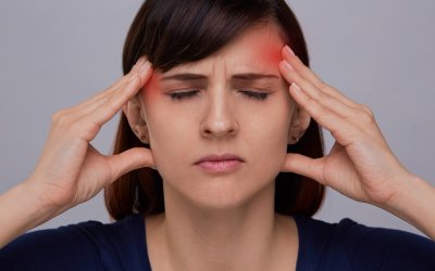 Nepríjemná a bolestivá migréna: Ako vzniká a ako sa lieči?