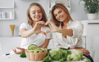 Proč vegani nejedí med a vejce? Přesvědčí tě tyto argumenty?