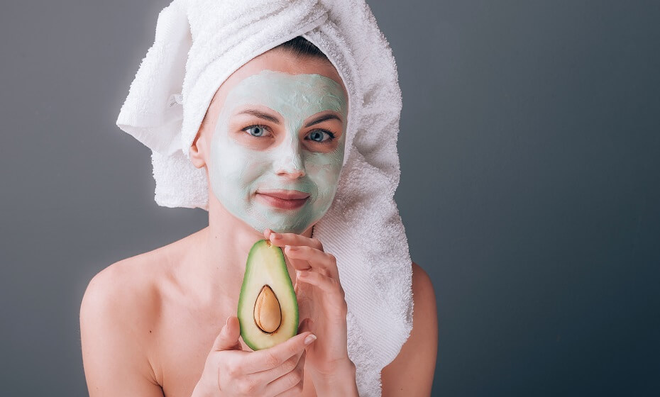 Skvelá domáca avokádová maska: Recepty na tvár aj vlasy