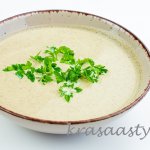 Šampiňónová krémová polievka so zemiakmi