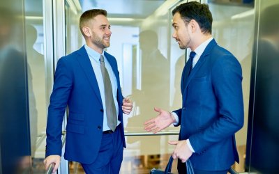 Neformálny small talk: Osvoj si tipy na zdvorilostnú konverzáciu