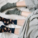 spanie s ponožkami